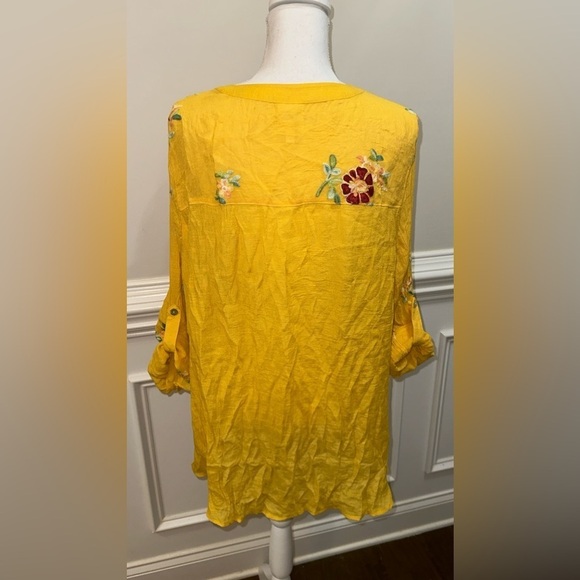 NWT Anthropologie Fig & Flower Yellow Floral Embroidered Button Up Size 2XL Top - Picture 12 of 15